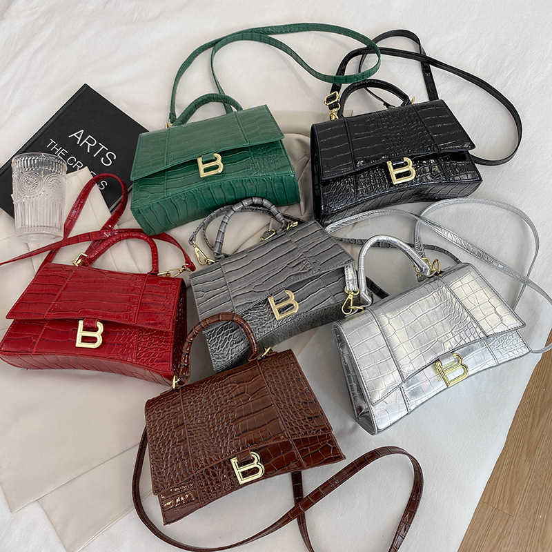 2023 Factory direct sales high quality New Fashion Trend Western Crocodile Pattern Handheld Small Square One Shoulder Crossbody Women's Bag