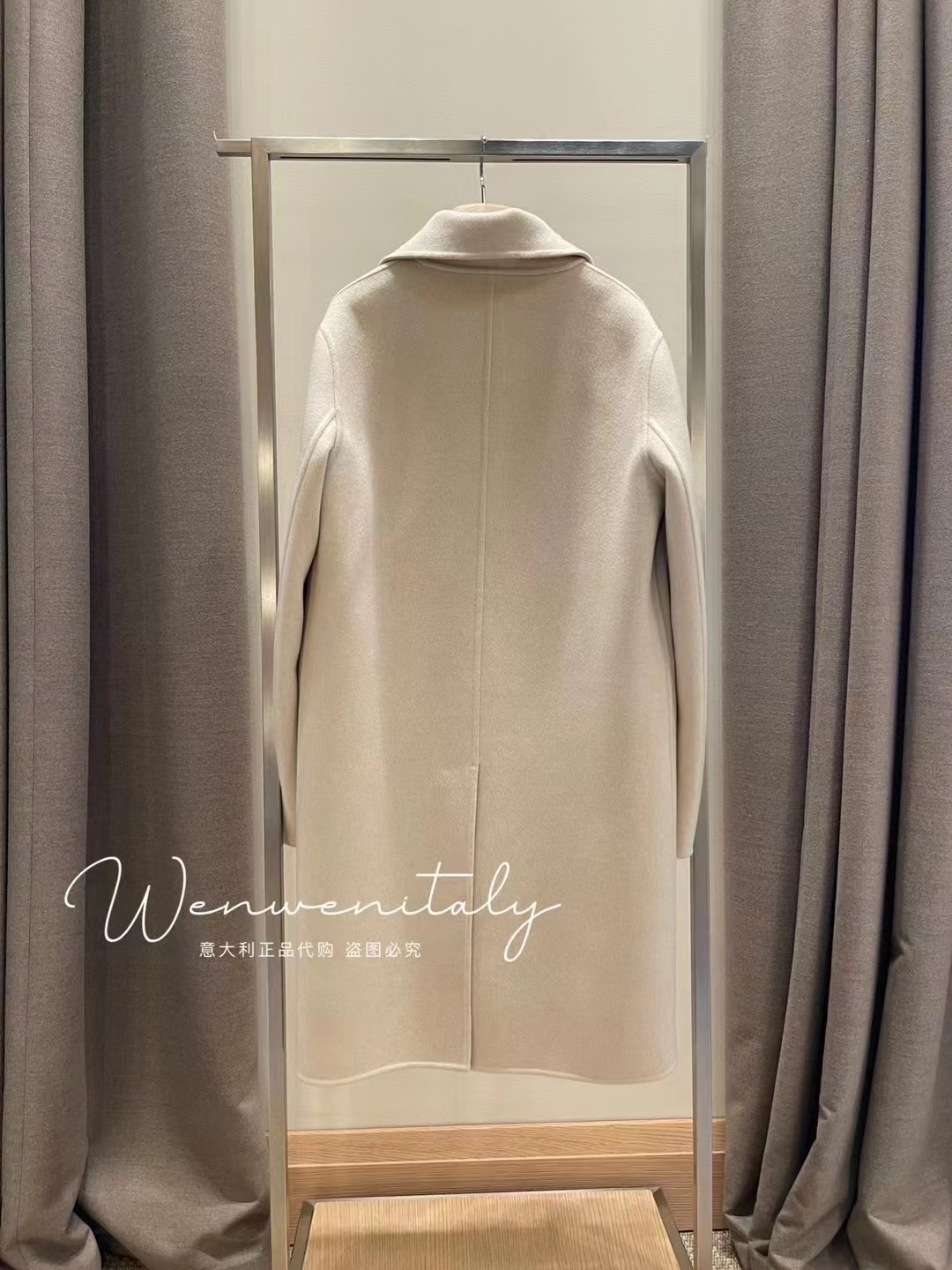 Cappotti Donna in Lana Autunno e Inverno loro piana Cappotto Lungo in Cashmere con Risvolto beign