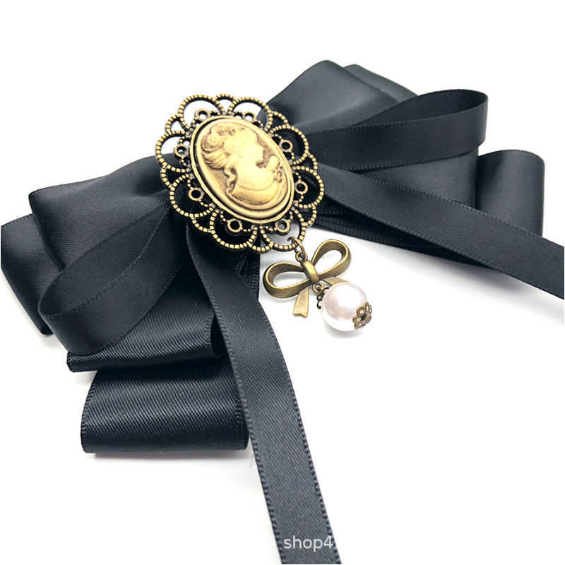 ピンブローチI-Remiel Black Beauty Head Bow Tie Memaly Brooch Retro British College Style Bows Brooches for Women Shirt Collar Accessories HKD230807