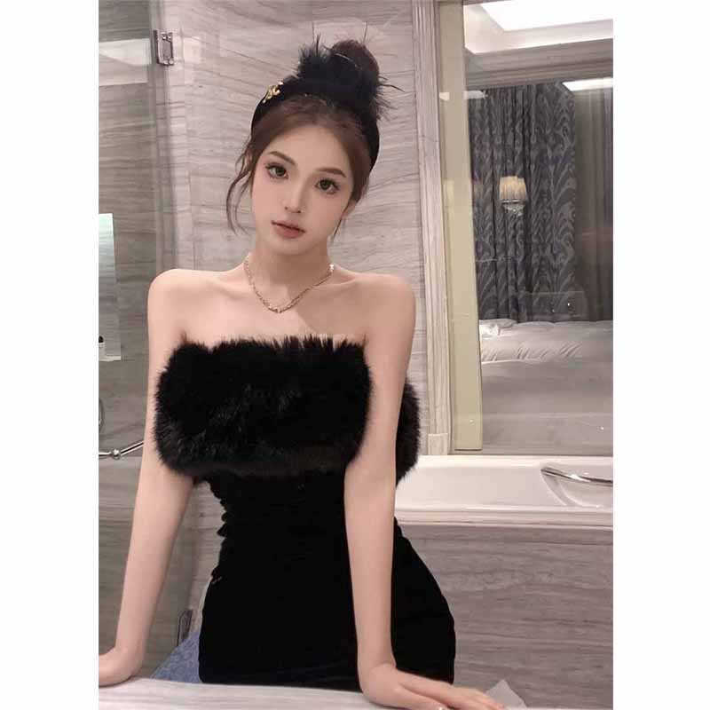 Femmes Fourrure Fausse Fourrure Sexy Amovible Plume Fourrure Tube Top Petite Robe Noire Mode Slash Cou Sans Bretelles Crayon Mini Soirée Robe De Fond HKD230727