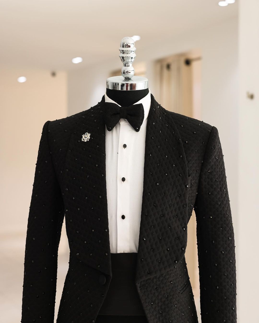 Neue Ankunft Männer Anzüge Slim Fit 2 Stück Schal Revers Elegante Klassische Männer Hochzeit Anzüge Bräutigam Blazer + Hosen kostüm Homme