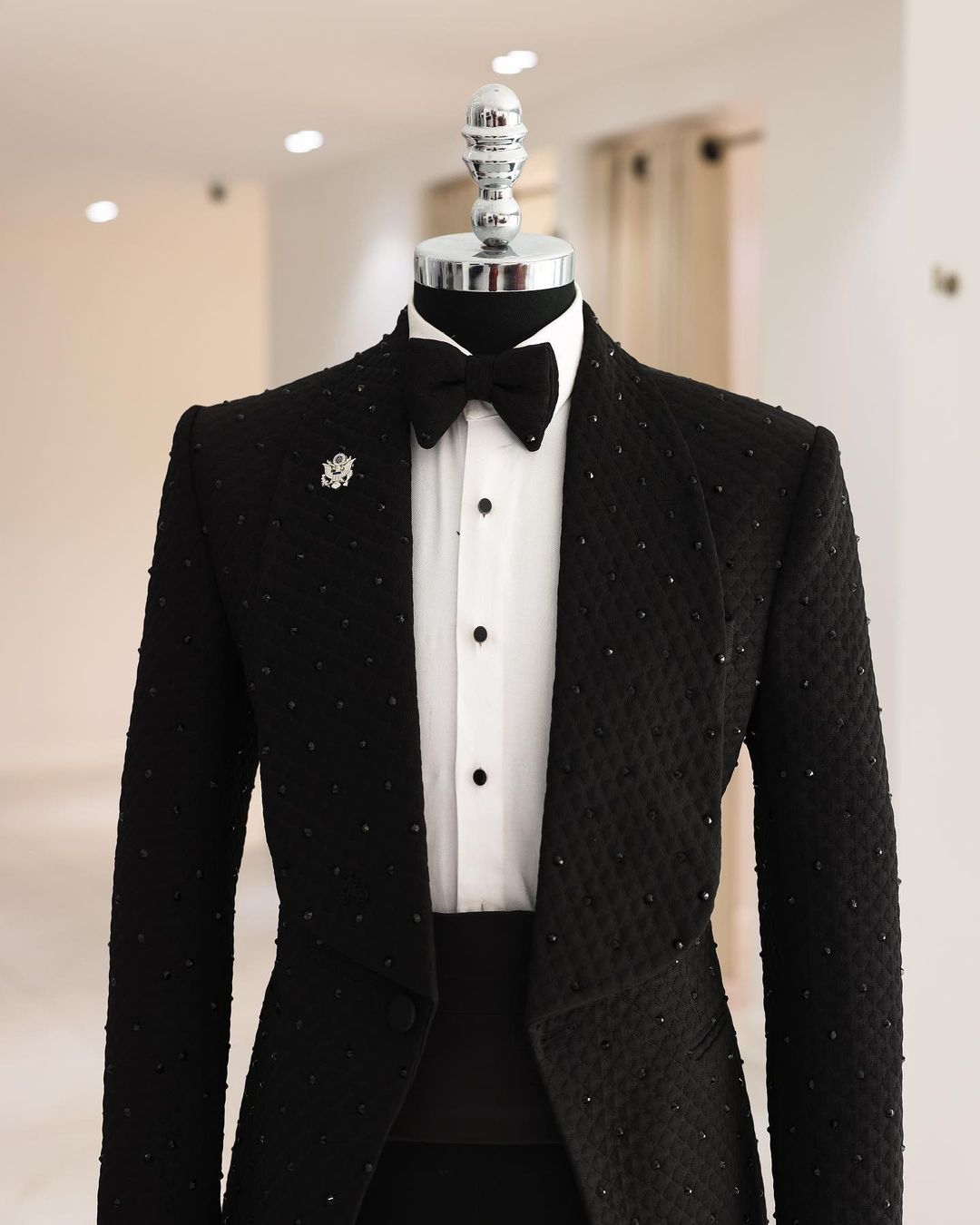 Neue Ankunft Männer Anzüge Slim Fit 2 Stück Schal Revers Elegante Klassische Männer Hochzeit Anzüge Bräutigam Blazer + Hosen kostüm Homme