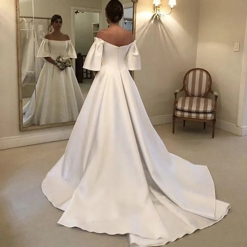 Off Shoulder A Line Wedding Dresses With Juliet Half Sleeves Lace Appliques Bridal Gowns Lace-up Back Tulle Second Recption Dress