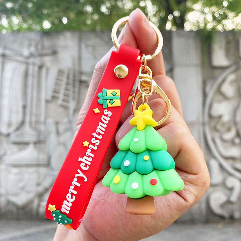 Söt anime nyckelring charm nyckelring fob hänge härlig snögubbe Santa dockar par studenter personlig kreativ alla hjärtans dag gåva a8 ups