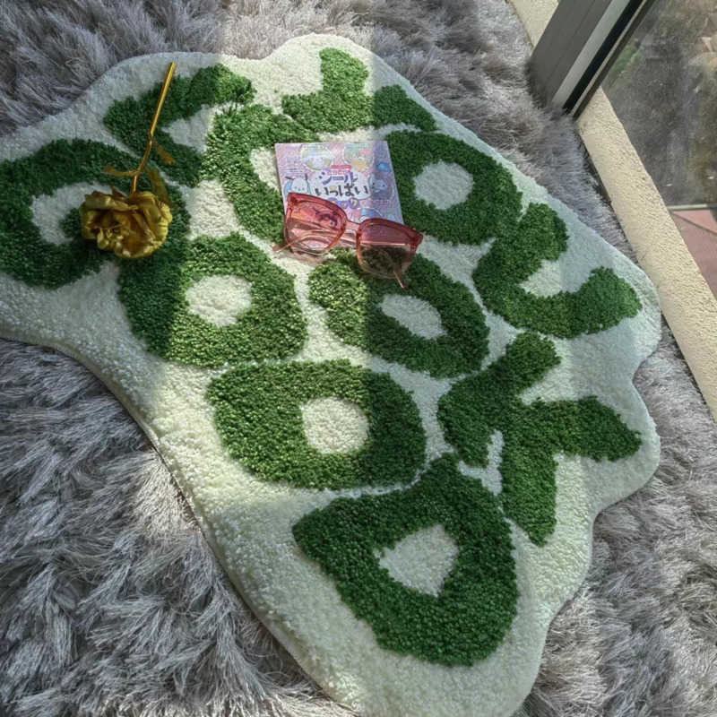 Fluffy Tufted Letter You Look Good Tappeto Coreano Irregolare Shaggy Lounge Rug Soggiorno Camera Da Letto Sedia Tappetino Home Decor HKD230809