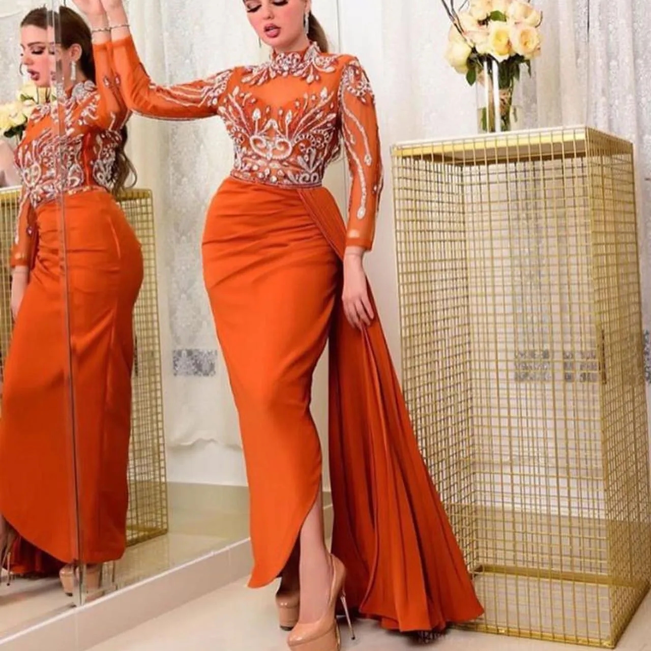 Laranja Aso Ebi Árabe Vestidos de Noite Sexy Cristais Frisados Vestidos de Baile Sem Costas Gola Alta Festa Formal Vestidos de Segunda Recepção 2024