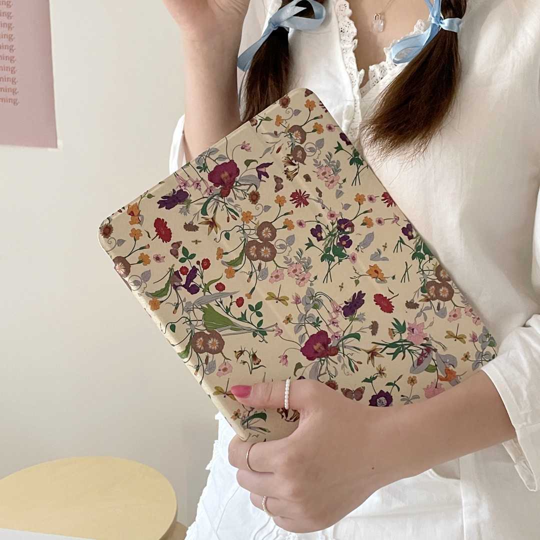 Fleurs vintage de luxe avec porte-crayon Funda pour nouvel iPad 10.2 génération 10.9 iPad Pro 11 9.7 8 9e Air3 pro10.5 10e étui HKD230809