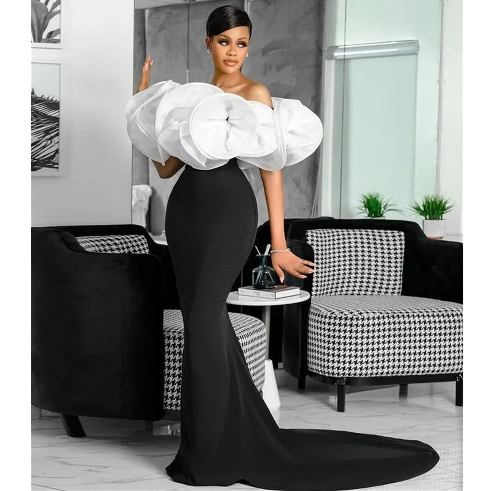 Plus Size Arabic Aso Ebi White Black Prom Dresses Mermaid Strapless Satin Evening Formal Party Stylish Sexy Second Reception Gowns