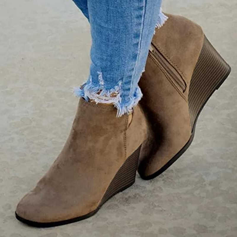 Automne Hiver 2023 Nouveau Style Talon Pente Grande Taille Bottes Courtes pour Femmes Vintage Fermeture Éclair Latérale Polyvalent Bottes Nues pour Femmes L230704