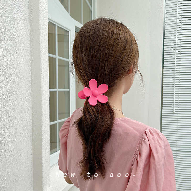 Girls Korean Hair Claws Women Candy Colors Hair Crab Clamps Hairdress Solid Hairpins Flower Shaped Hair Accessories Headwear