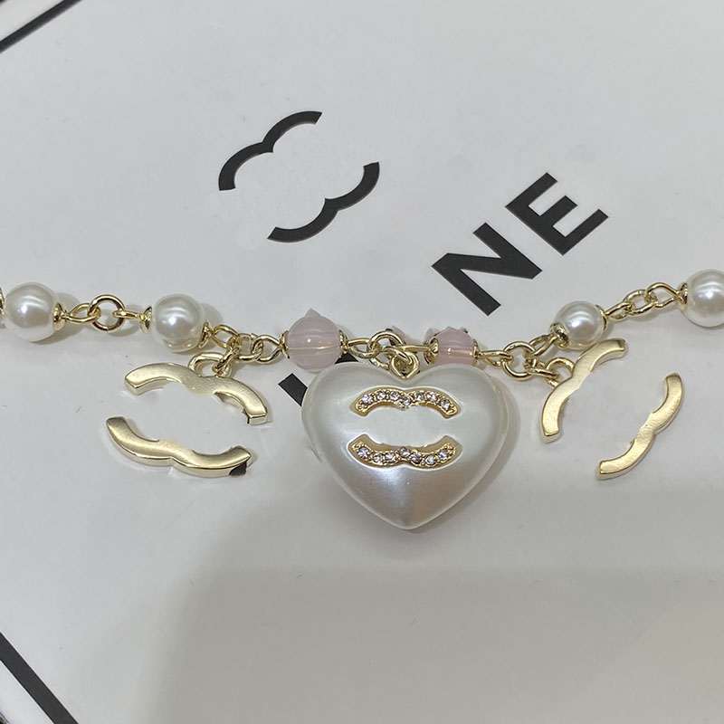 Pearl Love Heart Bracelet Charms for Women, Luxury Designer Bracelet Pendant, Fashion Trend Premium Temperament Elegant Classic Jewelry Gifts