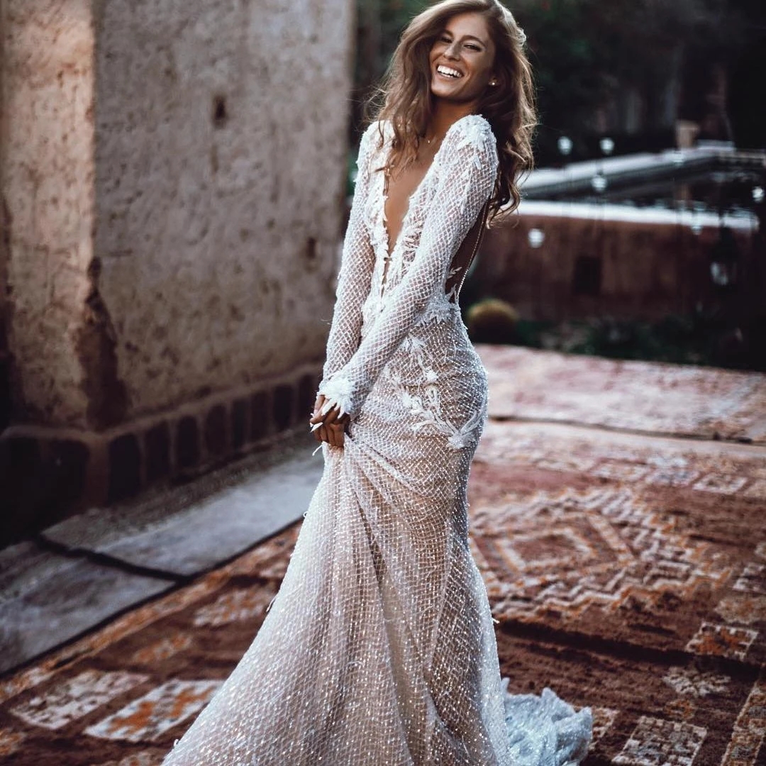 Sexy Backless Mermaid Long Sleeve Wedding Dresses Bling Sequins Beads Plunging V Neck Summer Beach Boho Bridal Gowns BC15145