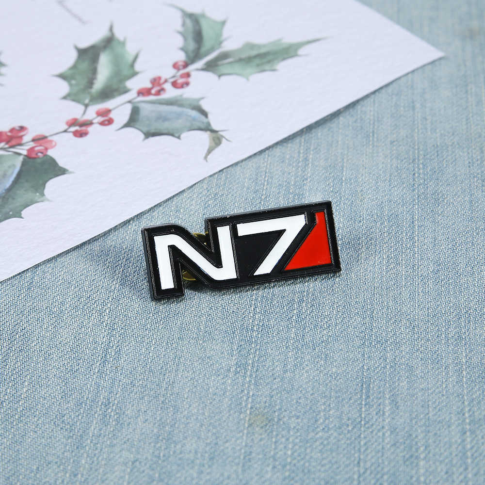 Pins Brooches Game Mass Effect Pins Brooches N7 Ювелирные изделия для Badge Badge Badge Collection Collection HKD230807