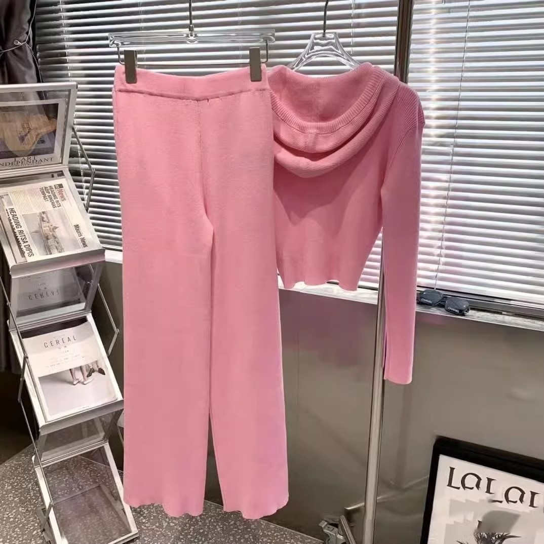 Nowy projekt damski różowy sweter z kapturem i szerokie nogi długie spodnie Pants Suit Twinset Smlxl