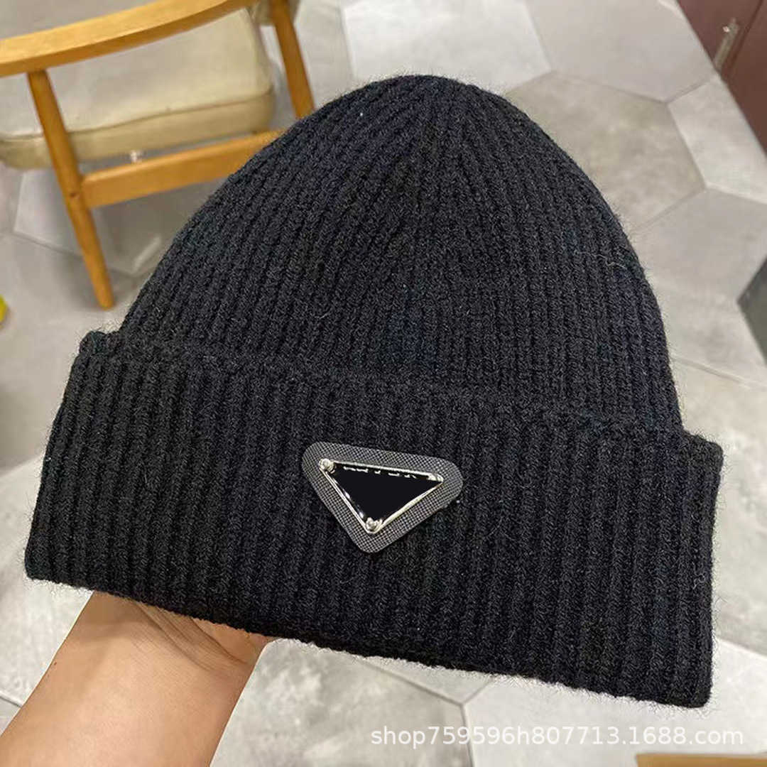 Ball Caps Top Designer Luxury Hat Korean Fashion Inverted Triangle Knitted Hat Casual Versatile Woolen Men's Cold Va5t