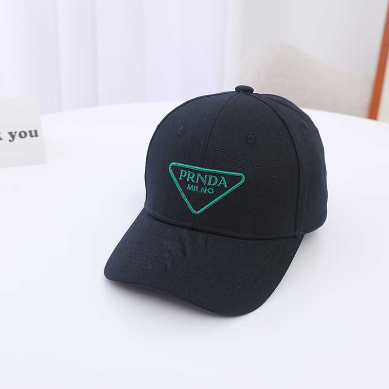 Top designer Luxury Hat Autumn New Casual Children's Baseball Cap coréen Version Coréenne Letter Boy's Fashionable Trendy Voyage