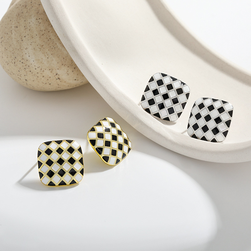 stud Earrings S925 Sterling Silver Women's Enamel Earrings Designer Retro Irregular Glue Square Checkerboard Luxury stud Earrings