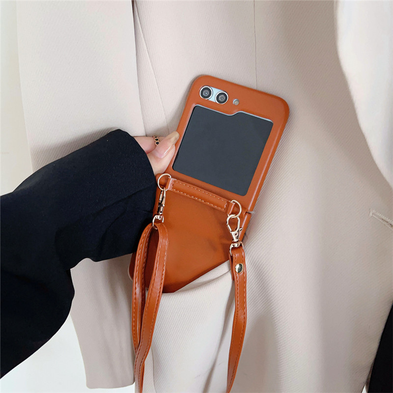 Luxe crossbody vintage lederen Vogue telefoonhoesje voor Samsung Galaxy vouwen Z flip5 flip3 flip4 5g verstelbare lanyard vaste kleur vouwschaal met scharnierbeveiliging