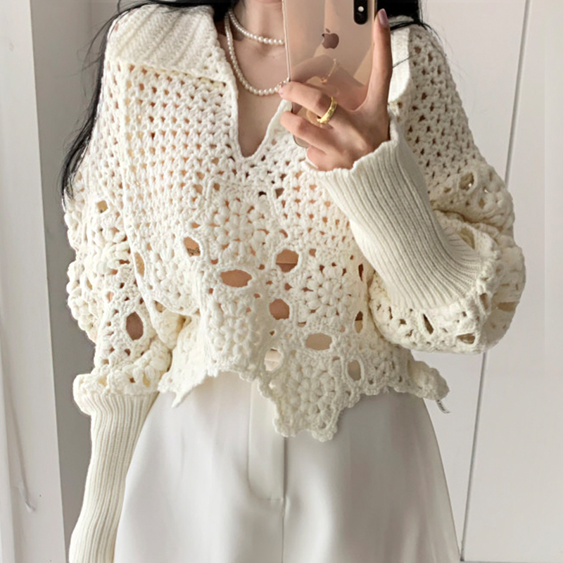 Nouveau design pour les femmes à baisser le collier en V en V Deep à manches longues à manches longues à manches lâches CROCHET HOLOW OUT TOPS TRICHE