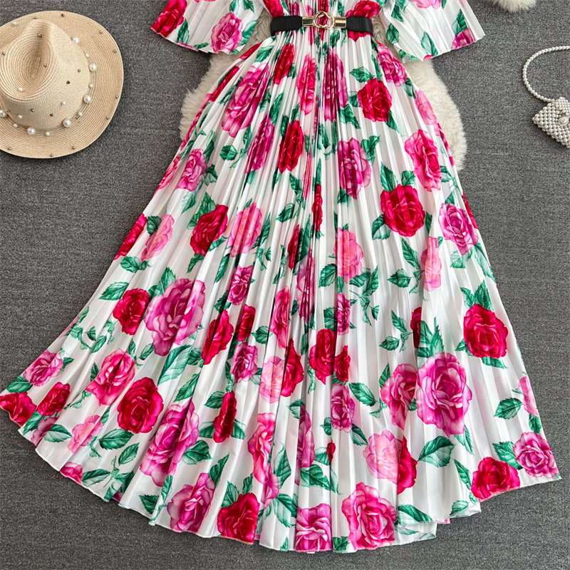 Grundläggande casual klänningar 2024 Sommarvintage Blomma tryck Kvinnor Midlängd klänning med bälte Elegant Vestidos Rund hals Halva ärmdamer veckade klänningar