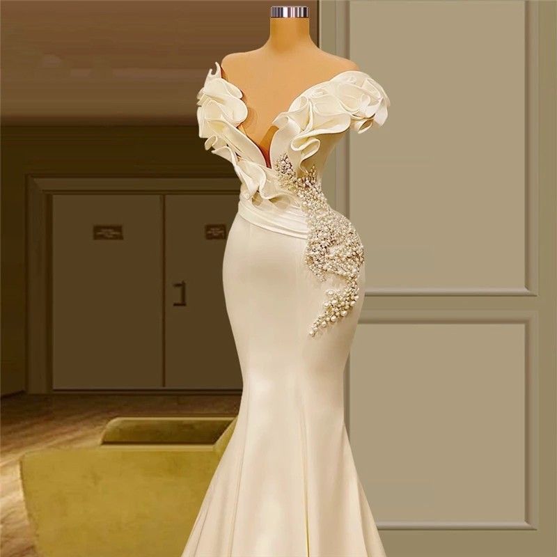 Dubai Arábia Saudita Pérolas Sereia Vestidos De Casamento Sexy Fora Do Ombro Elegante Marfim Cetim Ruffles Vestidos De Noiva Vintage Boho Country Noiva Recepção Robes CL1401