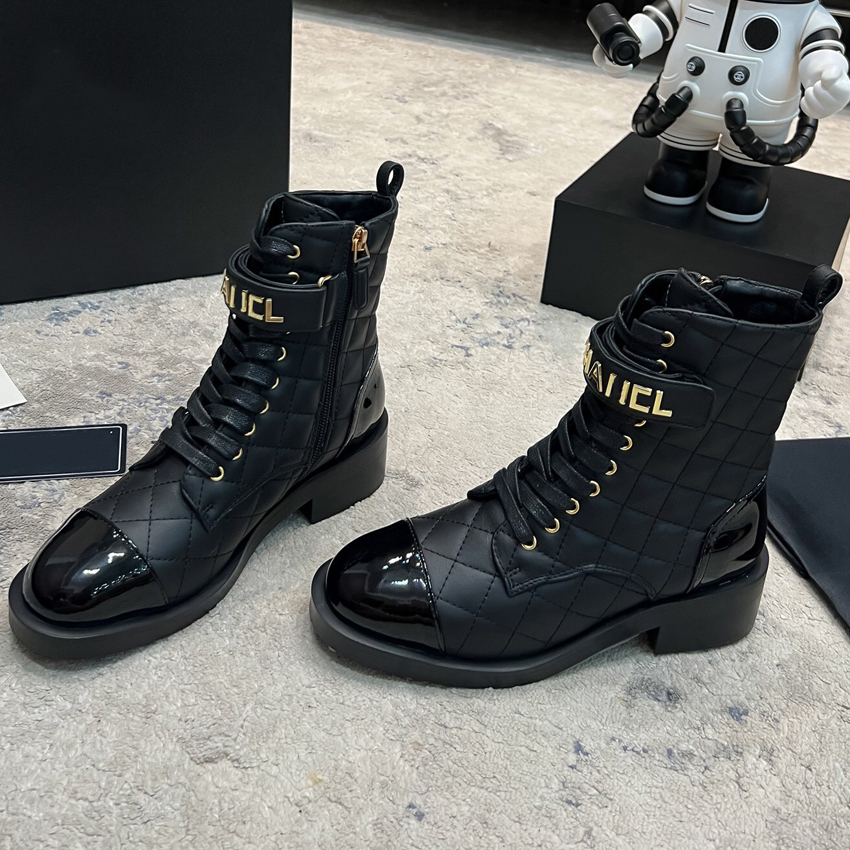 Martin -Knöchelstiefel Designer -Stiefelqualität Knight Boot Flat Schnürschuhe Verstellbare Reißverschluss -Motorradstiefel Frauen Luxusdesigner Schuhe Schuhe