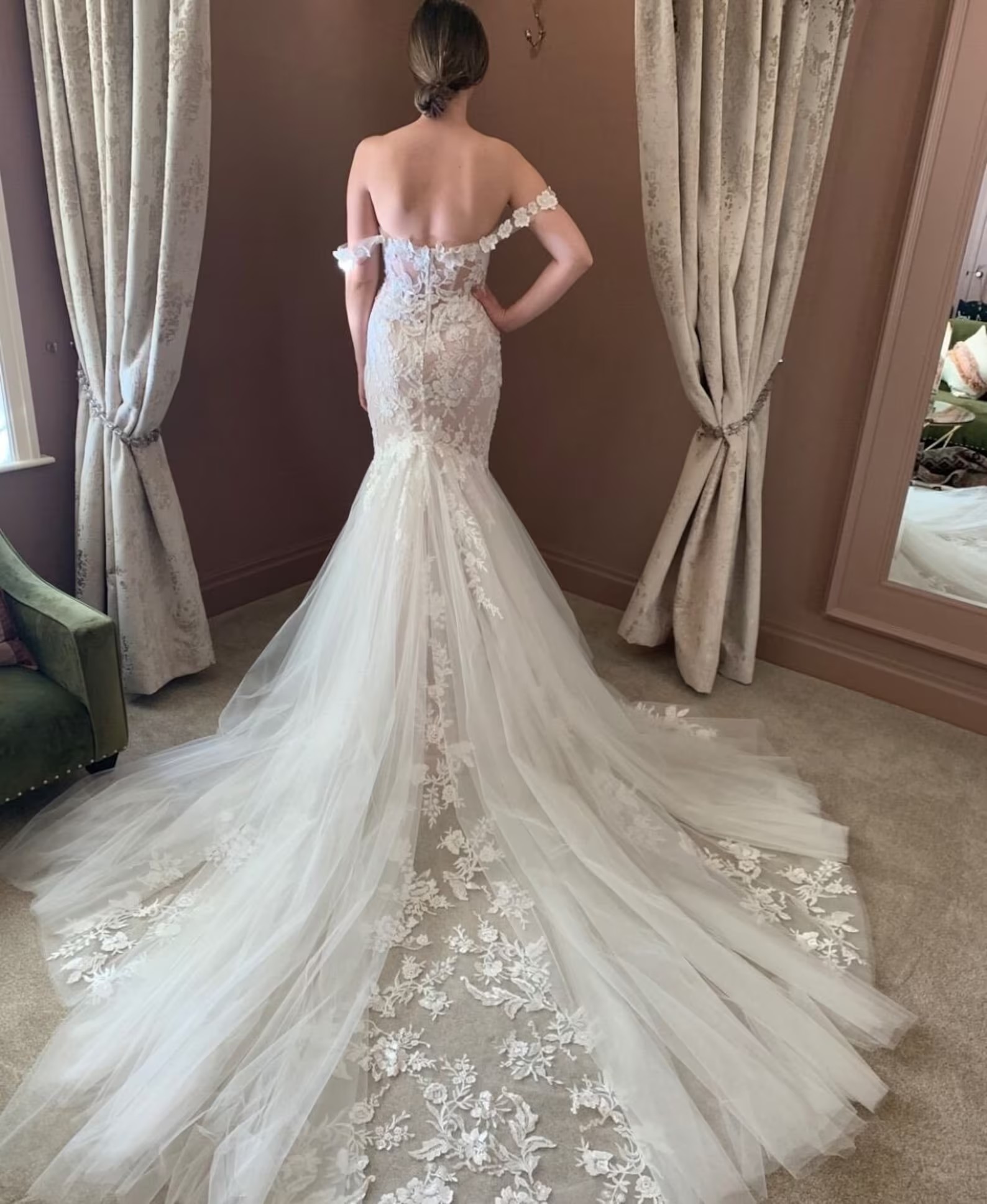 Vintage bloemen kanten mermaid trouwjurken Arabisch aso ebi van de schouderhof trein tule Boemian Country Bridal Jurken sexy backless receptie gewaden CL2711