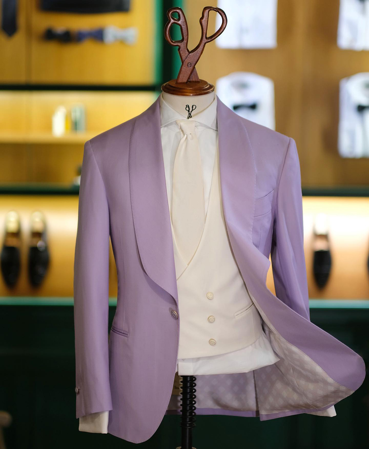 Purple Men Wedding Suits Slim Fit bruidegom slijtage sjaal raapel Tuxedos Business Office jas mode blazer op maat gemaakte alleen jas