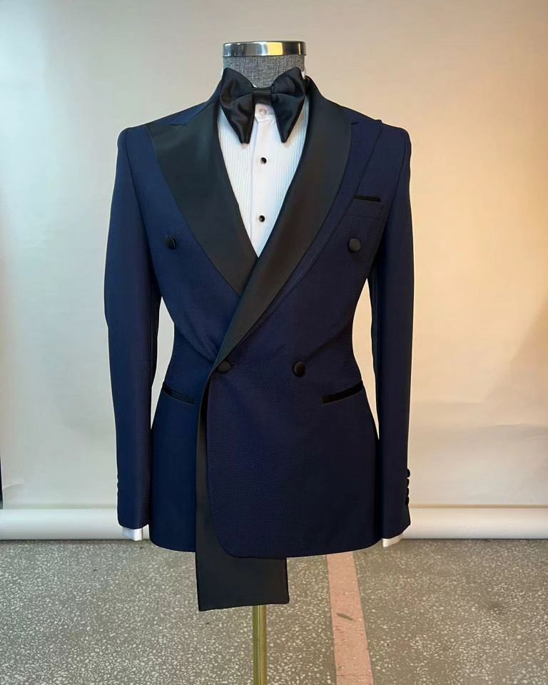 Green Men Wedding Tuxedos Pure Color Peaked Lapel Groom Wear Slim Fit Prom Party Coat فقط سترة واحدة فقط