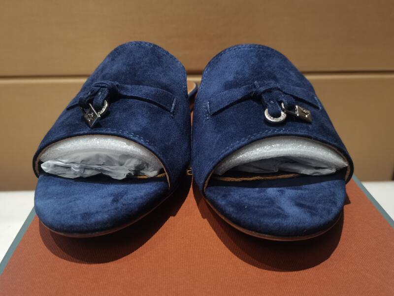 5A 5580 Slippers Loropiana LP Suede Charms de verão Sandals MULES DESINGER Shoes Desinger para mulheres Tamanho 35-42 Fendave