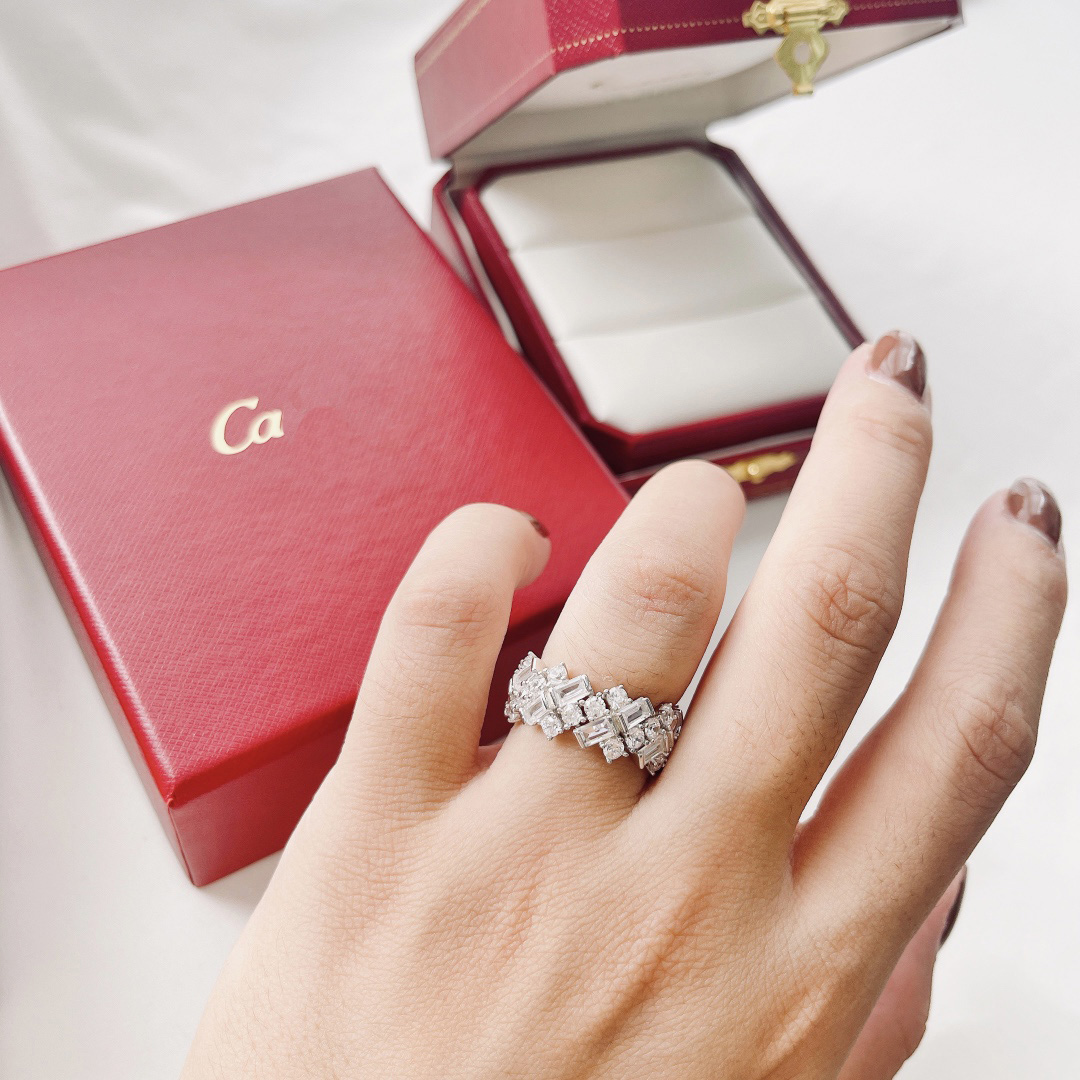 Vskf Cluster Ringen Ring Designer Luxe Sieraden voor Vrouwen Alfabet Diamant Ontwerp Mode Casual Kerstcadeau Temperament Veelzijdige Rin