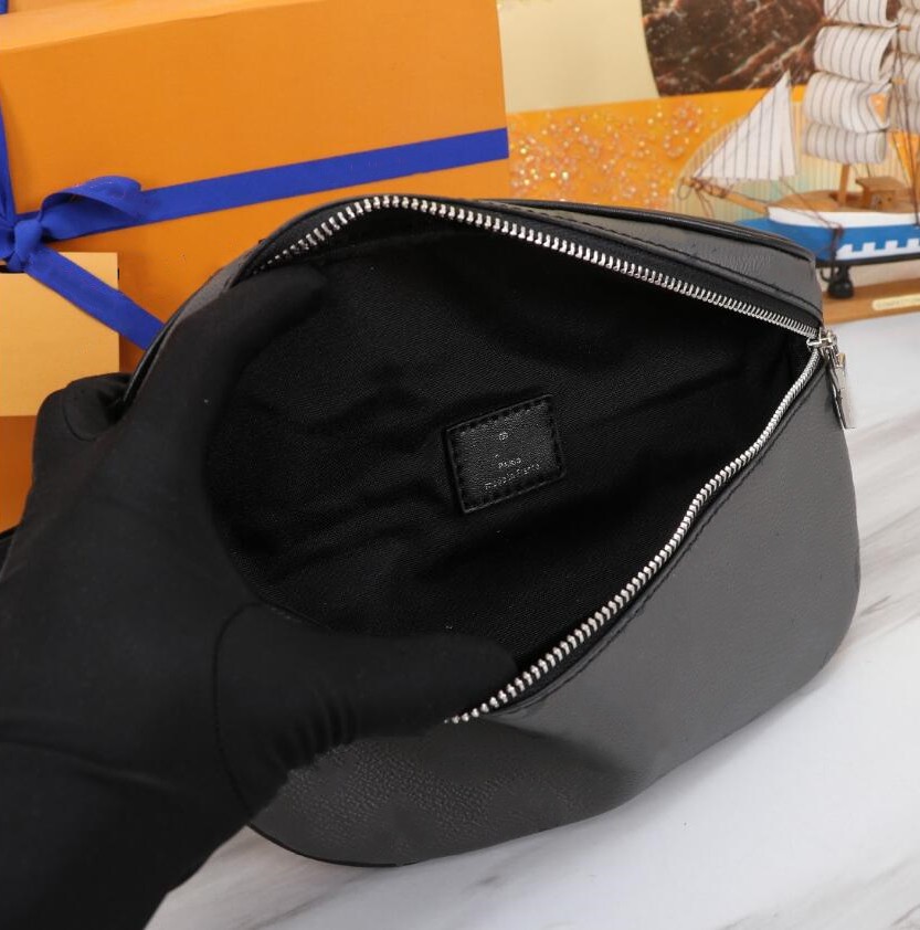 Projektant mody torba talii męska duża pojemność przenośna torba na ramię skórzana fanny pakiet klasyczny nadruk torba mody wytłoczona torba na karty portfela