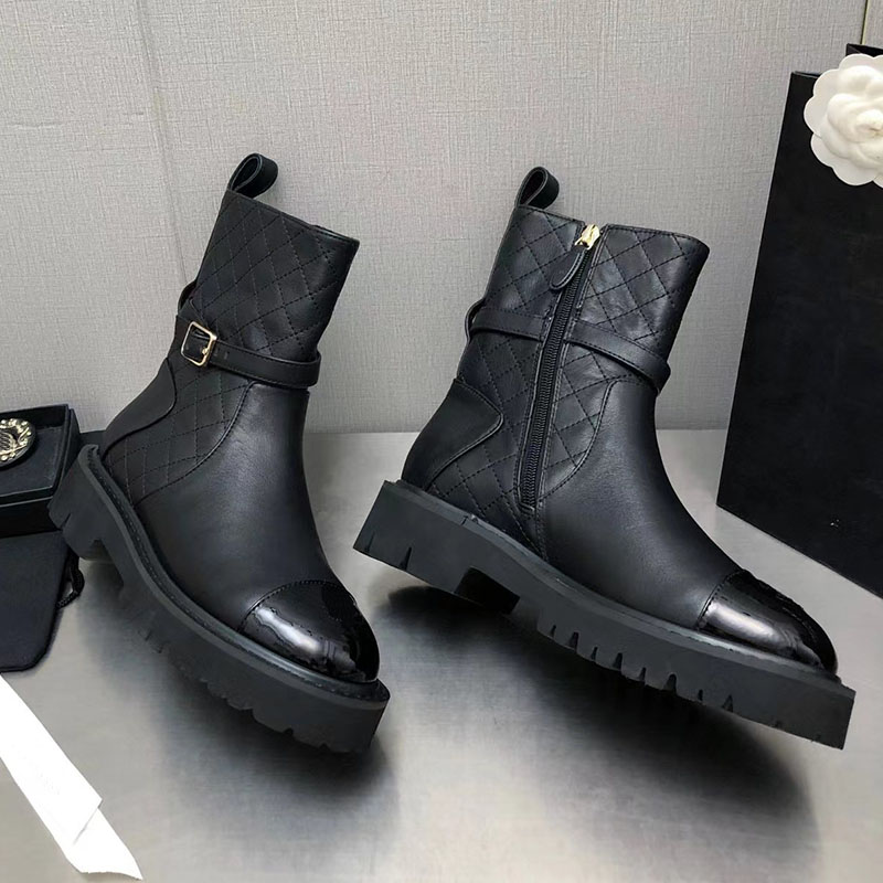 2023 مصمم فاخر اللون نقي Martin Martin Ankle Boots Womens 100 ٪ الجلود في الهواء الطلق حفلة في الهواء الطلق تنفس الماس سحاب حذاء سيدة مثير للأزياء أحذية الراحة منتصف الكعب 40