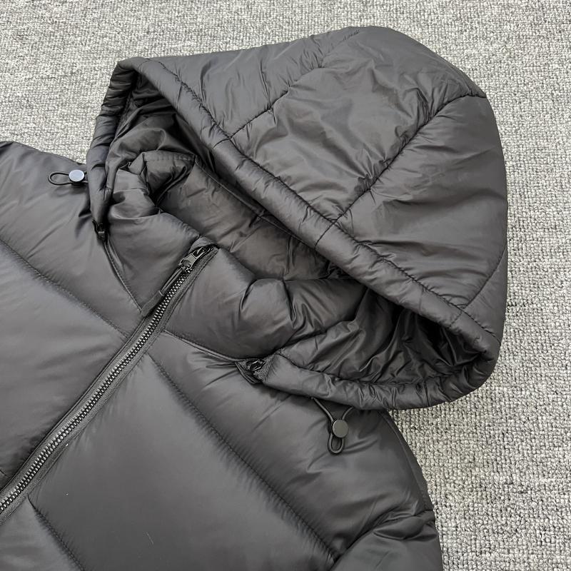 디자이너 고급스러운 남성용 파카 파카 의류 이동식 후드 재킷 겨울 야외 두꺼운 따뜻한 파카 면화 바람막이 코트 OIWV