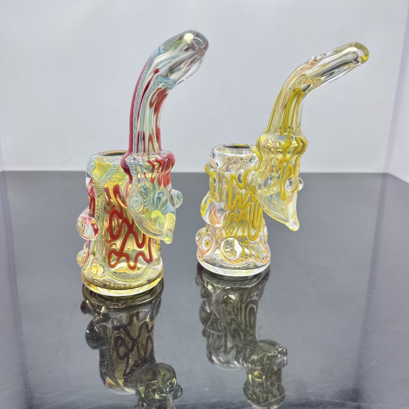 Glass Smoking Pipe Water hookah Bowls Smoking Classic stained glass bongs thickened and durable