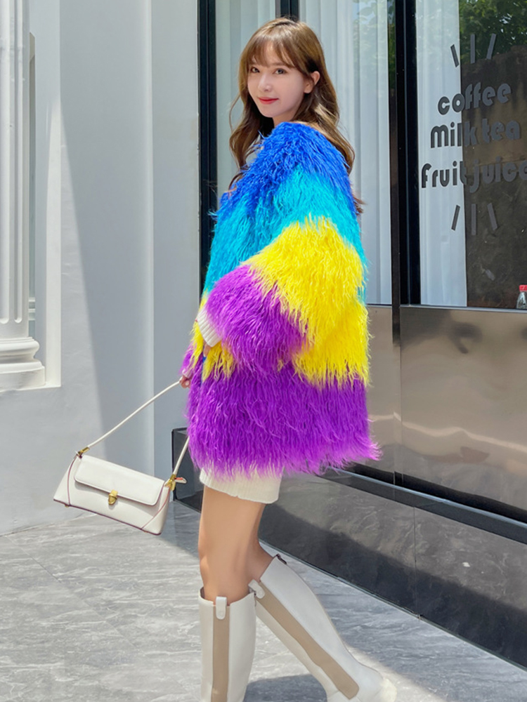 Högkvalitativ vinterbeläggning Kvinnor Rainbow Fluffy Faux Fur Coat Women Luxury Mid Long Oversize Ladies Coats and Jackets