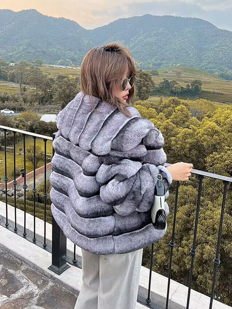 Jackets de invierno de lujo para mujeres 2023 Fluffy cálido Faux Rabbit Fur Coat Chinchilla Lapa de piel Fuera de piel corta Tops de mujeres