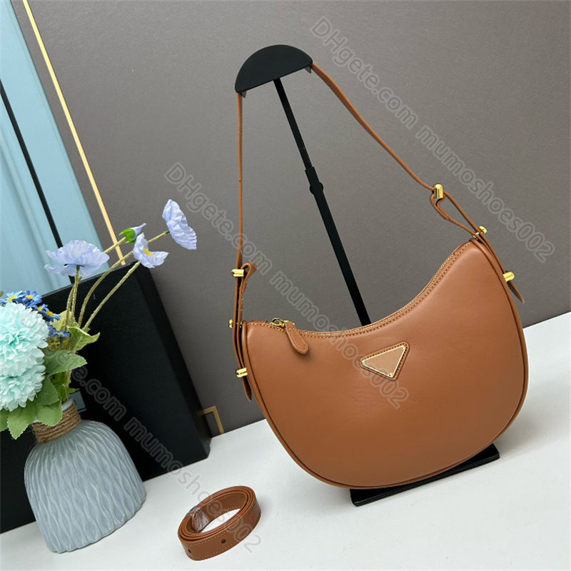 7A High quality Arque leather shoulder bag designers Underarm Crescent pouch Woman Handbag Triangle Hardware Cross body bags clutch totes hobo wallet wholesale