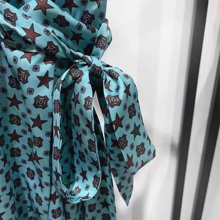 2023 Tidig höst New Sandro - Women's French Sexy midjan Tie Up Print Hanging Strap Ruffled klänning