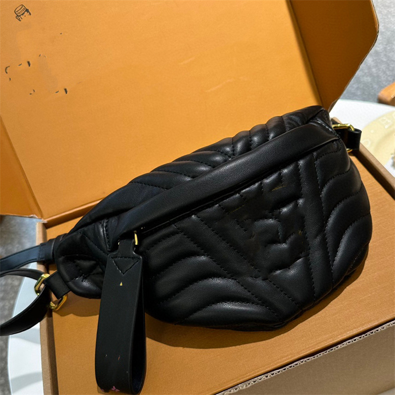 Designerväska Män axelväska kvinnors tygväska lyx läder crossbody påse tygväska handhållen väska hög kvalitet handväska sex färger