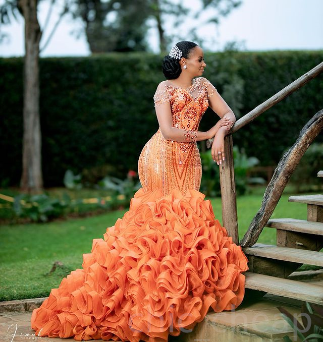 2023 AGOSTO ASO EBI Orange Mermaid Adus abito da ballo in rilievo Cristalli da sera Formale Reception Ottimi di fidanzamento di compleanno Abiti abiti DE DE HOIEE ZJ095