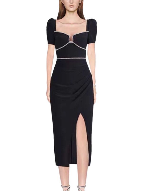 Auth Self Portrait Col sexy et généreux, dos ouvert, robe à manches courtes pour femme printemps et été nouveau produit, rétro style Hepburn petite robe noire, robe de soirée