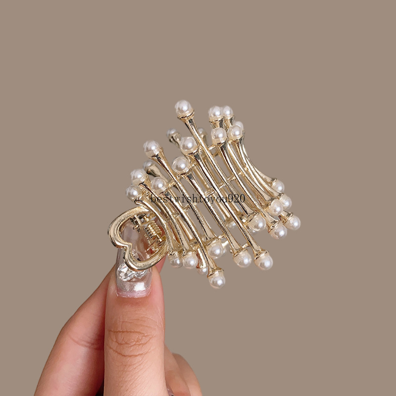 Delicate Pearls Metal Hair Clip voor meisjes 2023 Zomer Hoge paardenstaarthouder Haar Klauw Haarspeld Grab Clips Accessoires