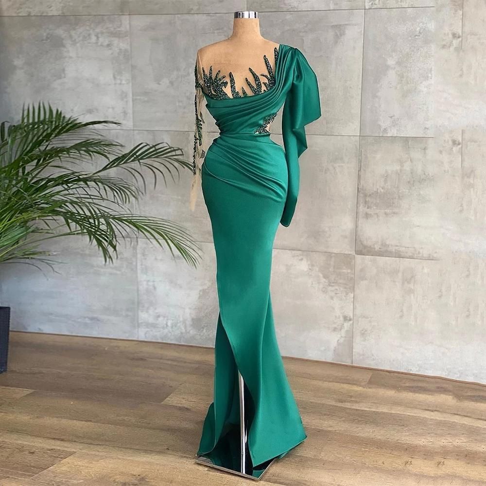 2023 Seksi Gece Elbise Yeşil Saten Mücevher Boyun İllüzyonu Giyin Uzun Kollu Kristal Boncuklar Denizkızı Yan Bölünmüş Prom Partisi Özel Durumları