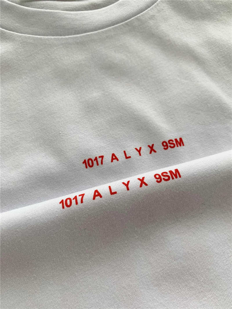 Erkek Tişörtleri Kaliteli Kırmızı 1017 Alyx 9sm Moda Tişört Erkekler 1 1 Kalp Değişimi Kadın T-Shirt Büyük boy Tee Kısa Kollu Erkekler Giyim