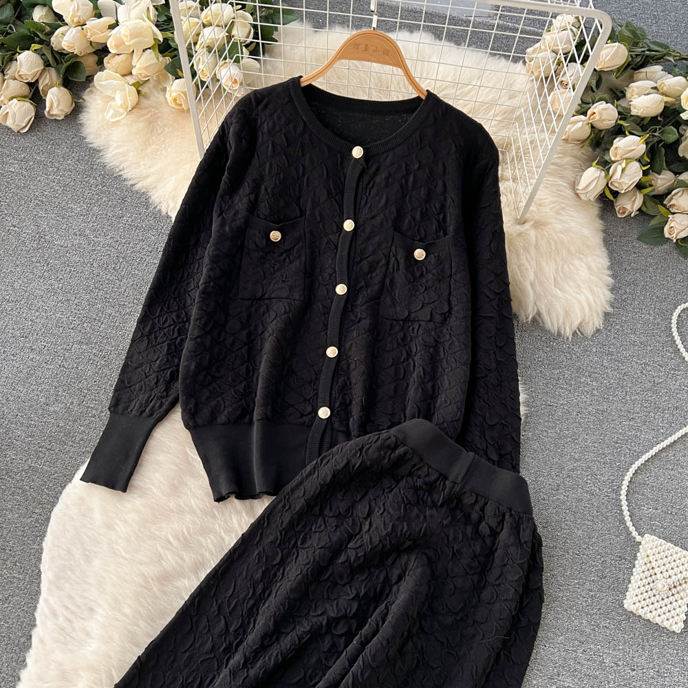 Women's Two Piece Pants Autumn Winter Autumn Winter Knitted Warm Suit Fashion Metal Single Breasted Cardigan Sweater Wide Leg Tracksuits Female Trouser Set 2023