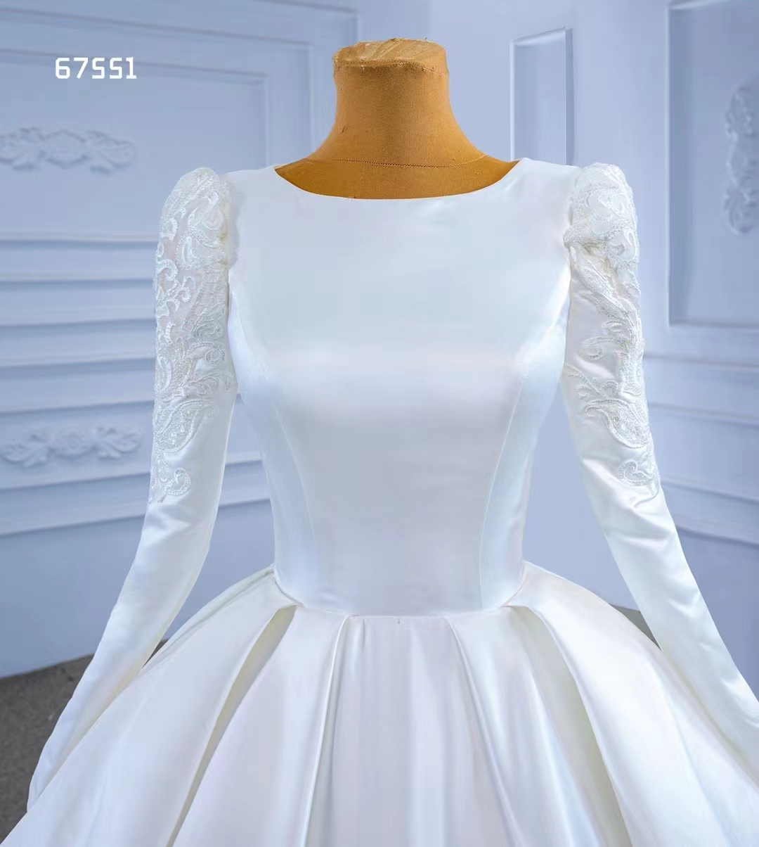 Vestido de fiesta simple Vestidos de novia Apliques O-cuello Manga larga Blanco SM67551