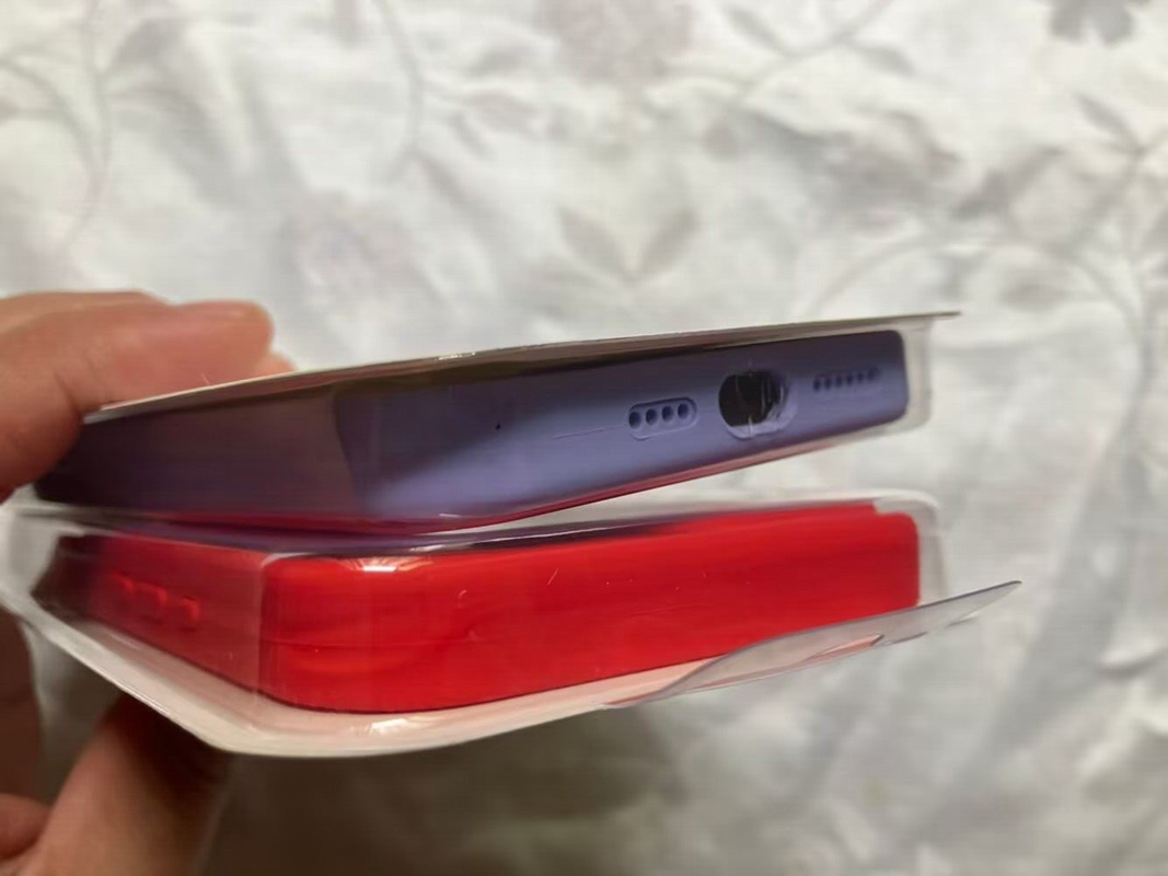 I15 Liquid Silicon Hüllen für iPhone 15 pro max 15 plus iPhone15 Mode weiche Gummi Haut fühlen Mikrofaser -Kissen -Telefon zurück mit Einzelhandelspaket