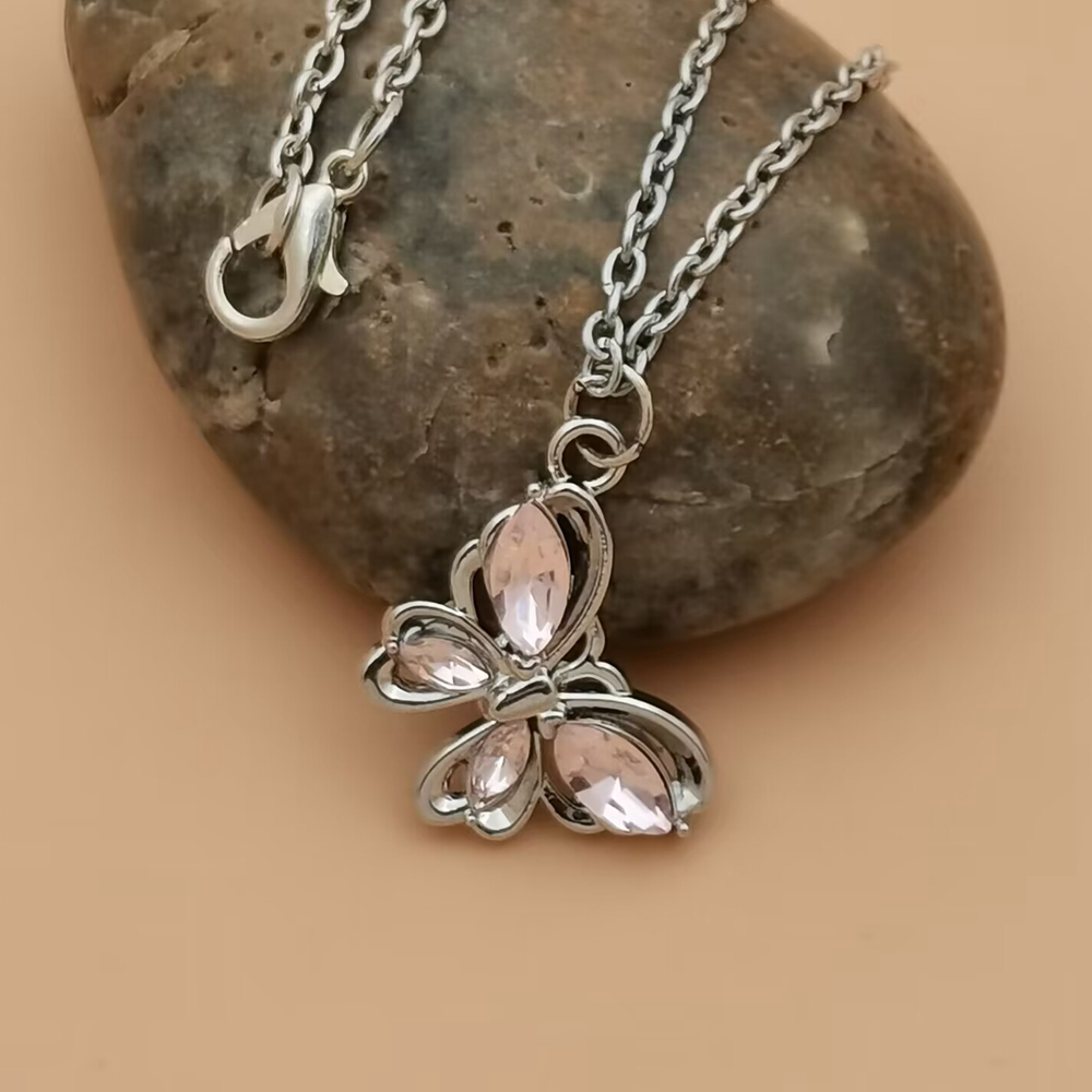 10 pezzi Collana pendenti a farfalla in cristallo di moda donne che incantano i regali di gioielli alla moda A-804d