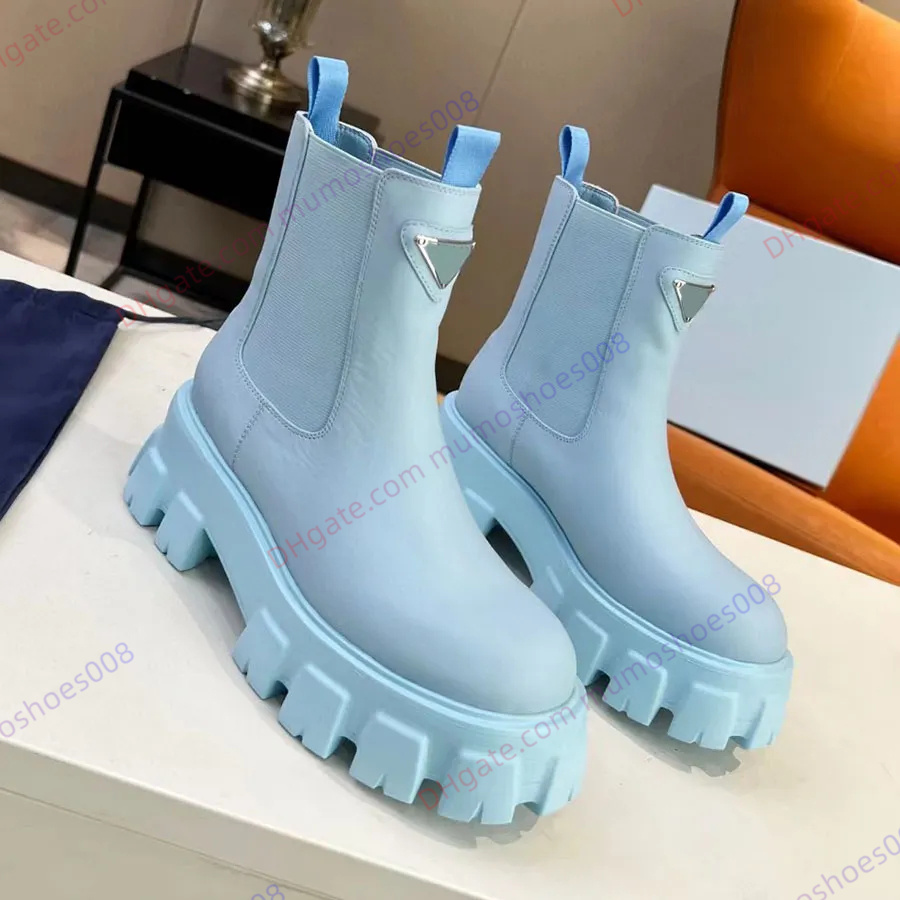 Femmes Hommes Designer Boots Chaussures Bottes de cheville courtes Monolithes Chelsea Boot Luxury Cuir Brackage Top Quality Travel Calfskin Triangle Buckle Lady Patent Leather Bots